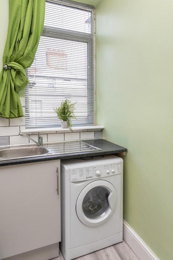 Stockton Town Centre Studio Apartments Free Parking And Wi-Fi Dış mekan fotoğraf