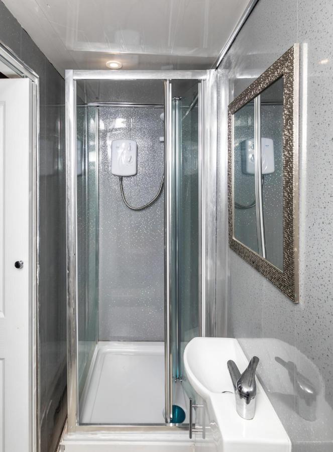 Stockton Town Centre Studio Apartments Free Parking And Wi-Fi Dış mekan fotoğraf